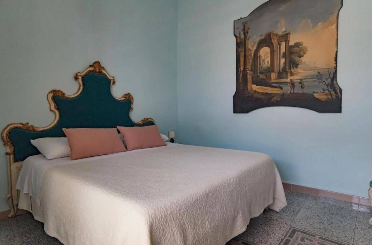 Luxury Suite Vitruvio 55 Формия Экстерьер фото