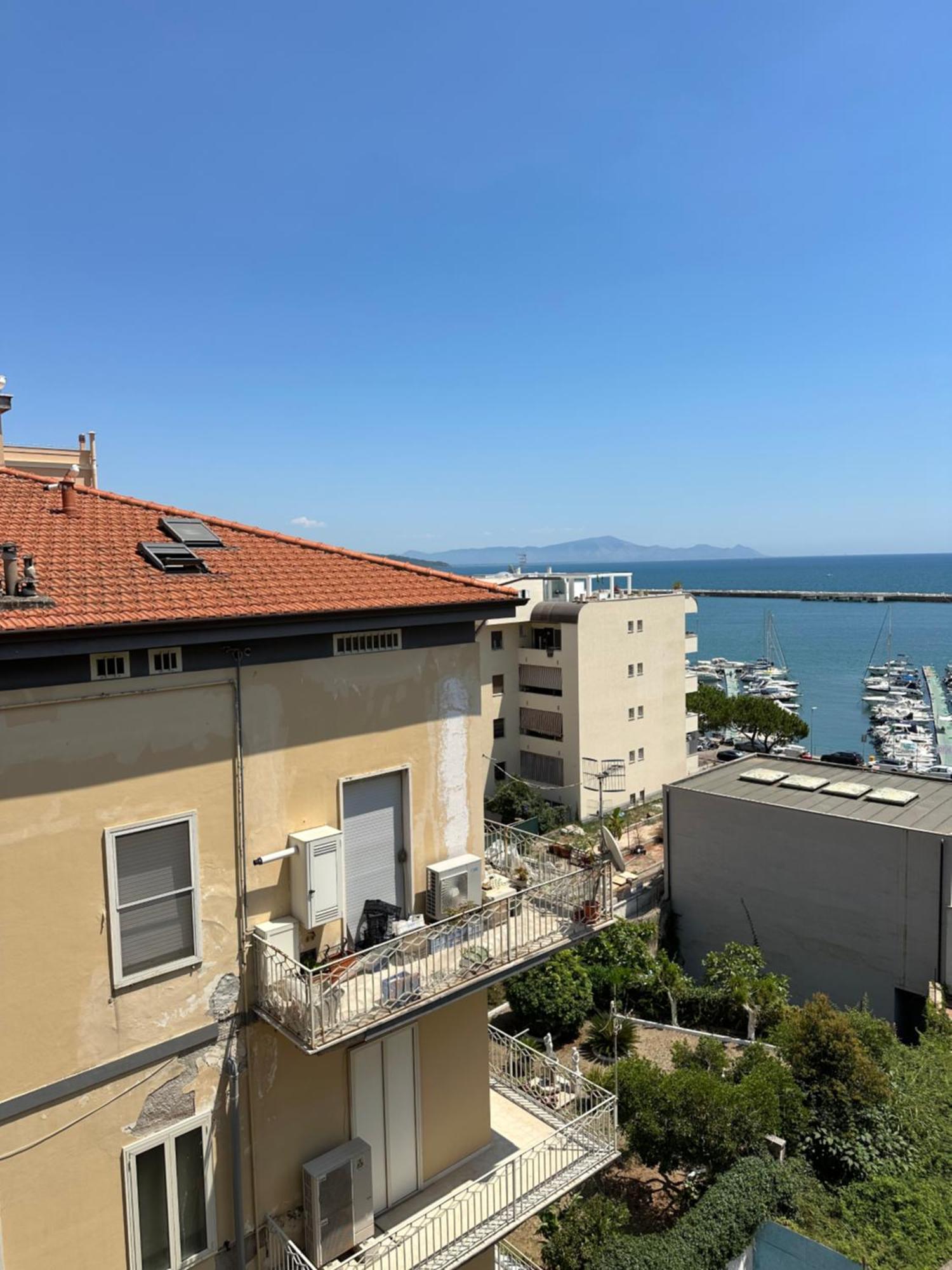 Luxury Suite Vitruvio 55 Формия Экстерьер фото