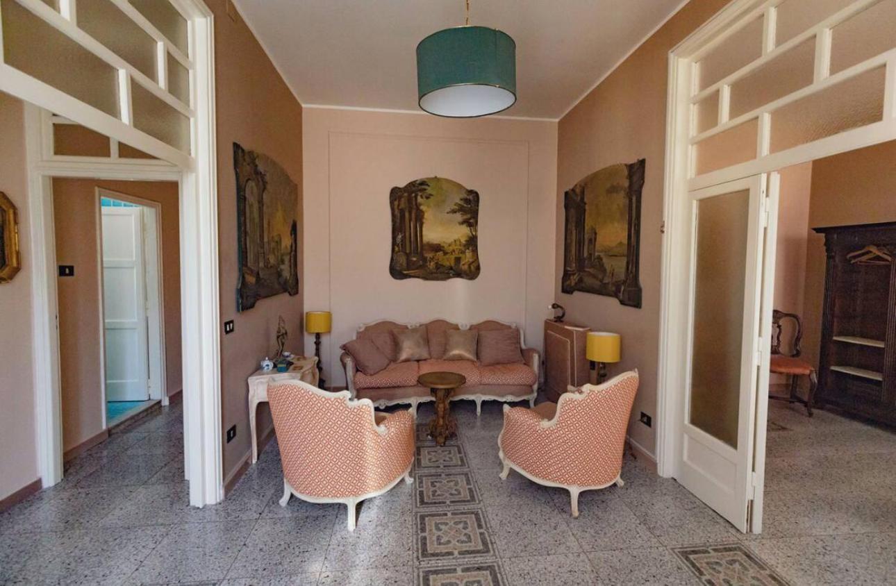Luxury Suite Vitruvio 55 Формия Экстерьер фото